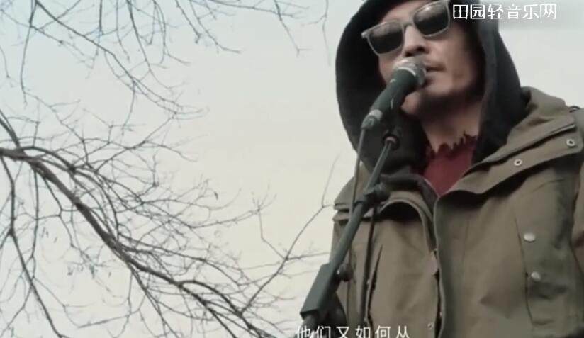 就想为你们唱首歌，仅此而已：《朴树跑到北京后海给一群陌生人唱了一首《猎户星座》live》